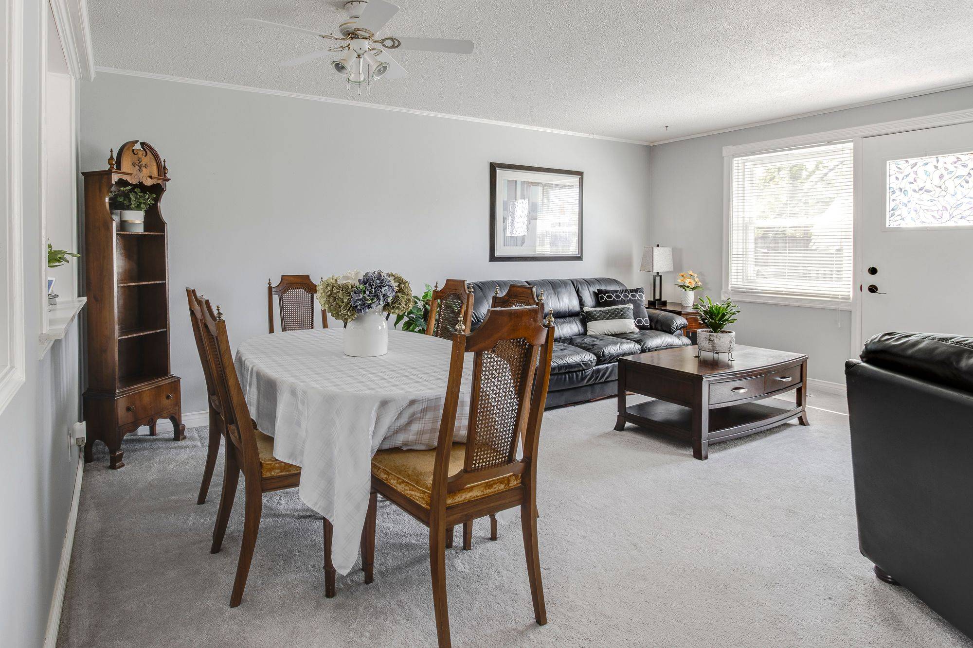 233 Innisfil ST #4, Barrie, ON L4N 3E9