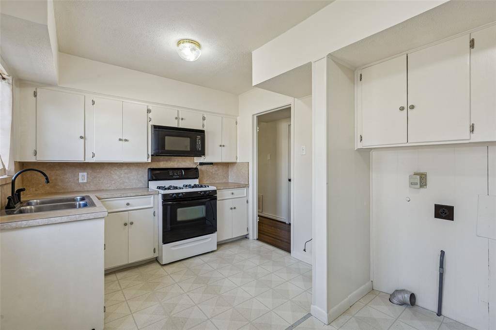 6341 Sudbury Drive, Dallas, TX 75214