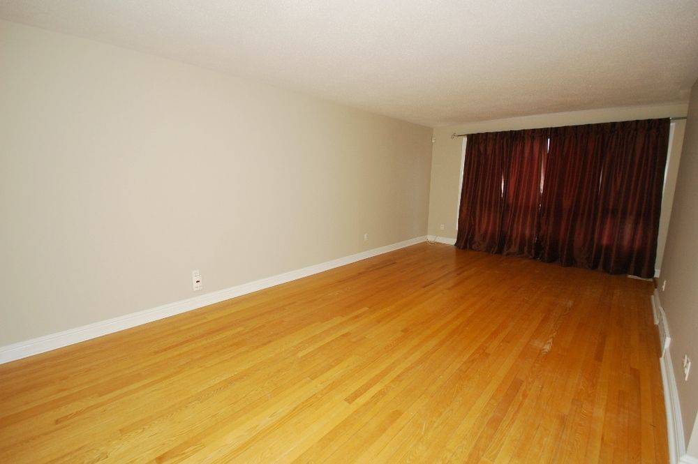 1287 Maitland AVE, Belair Park - Copeland Park And Area, ON K2C 2C4