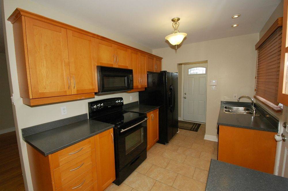 1287 Maitland AVE, Belair Park - Copeland Park And Area, ON K2C 2C4