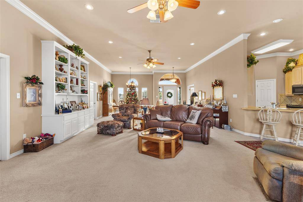 315 Briarwood Lane, Sulphur Springs, TX 75482