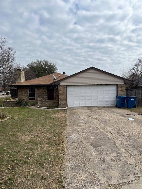 200 Evelyn Street, Desoto, TX 75115
