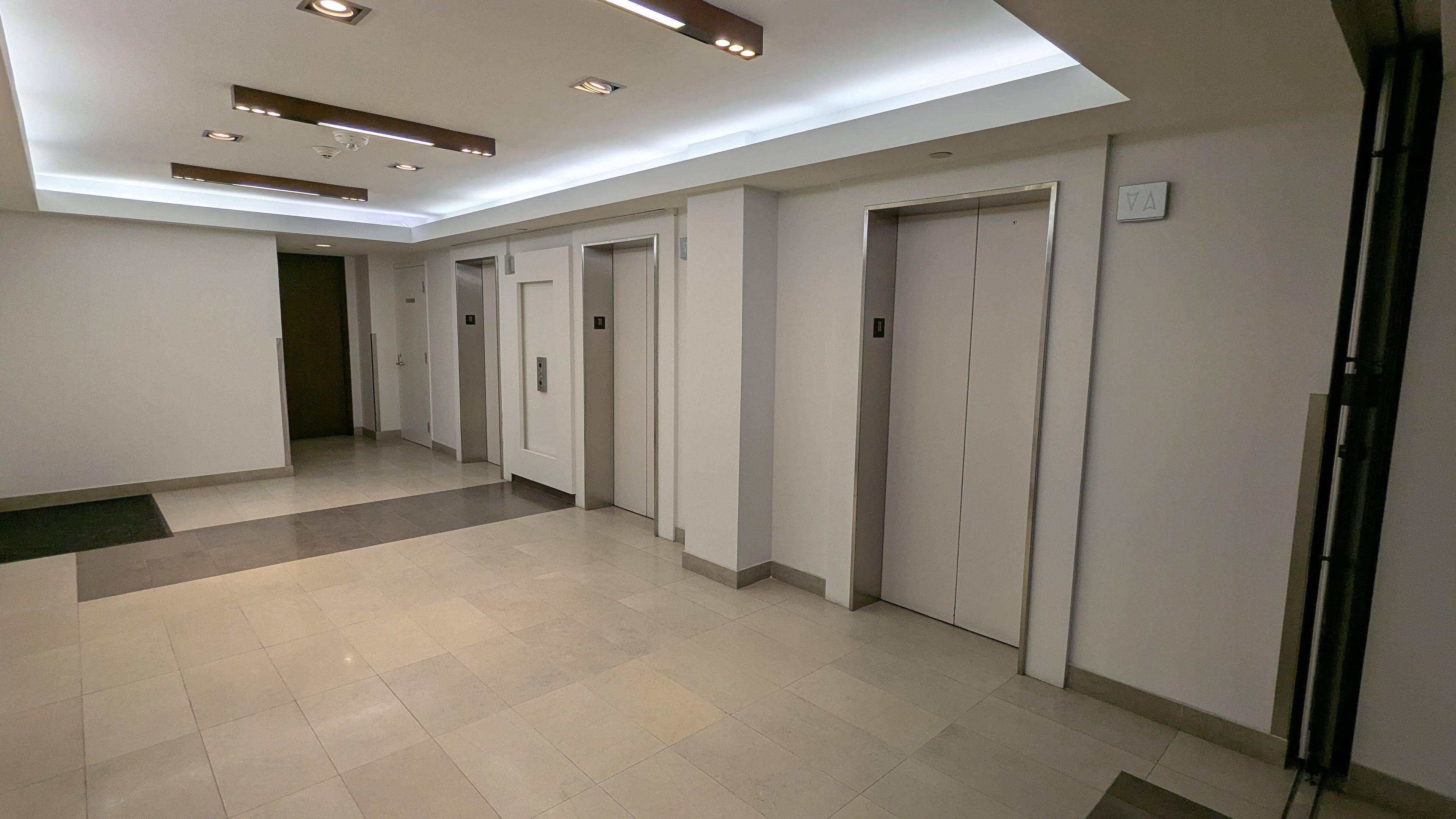 170 University AVE #1100, Toronto C01, ON M5H 3B3