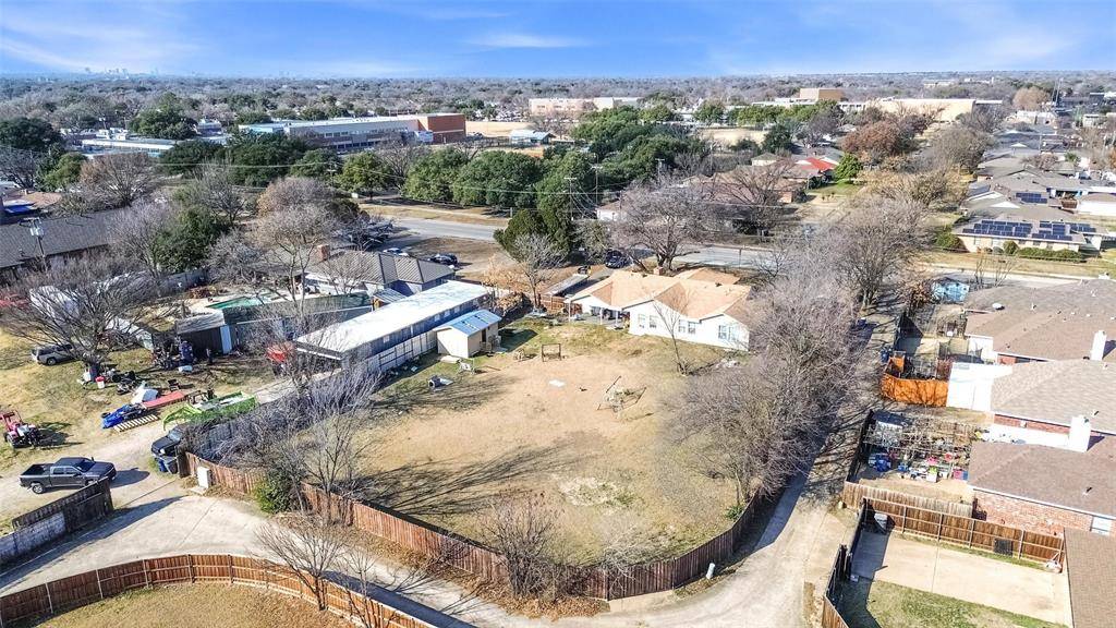 2010 Gross Road, Dallas, TX 75228