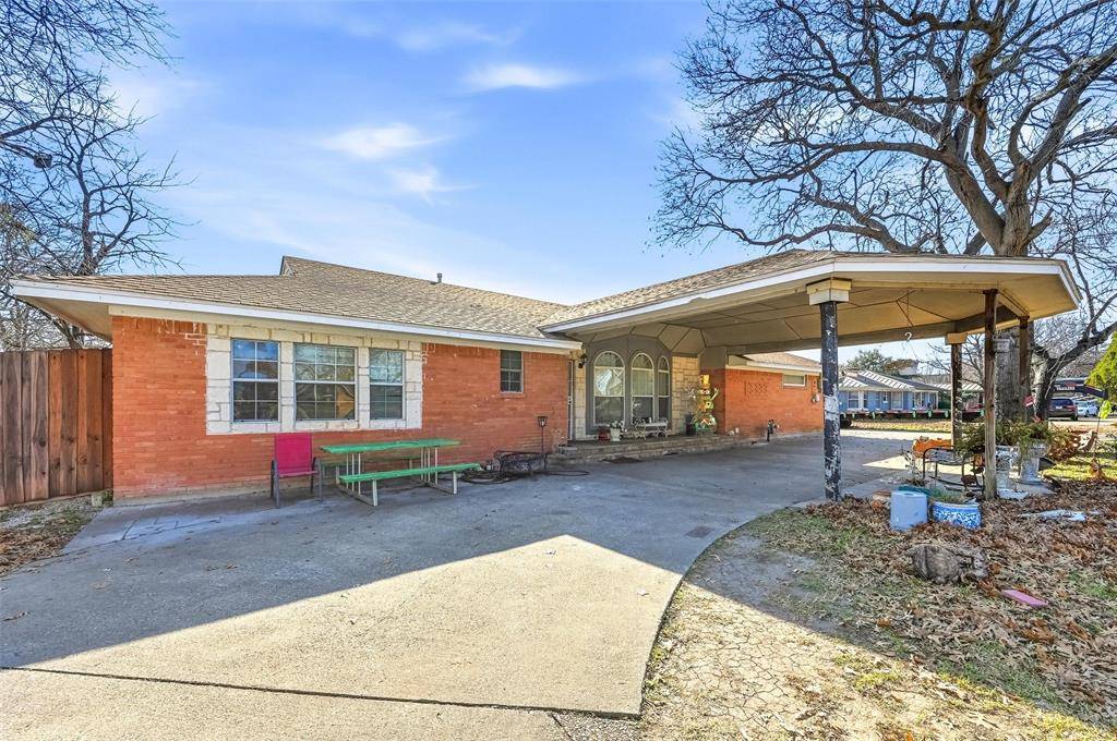 2010 Gross Road, Dallas, TX 75228