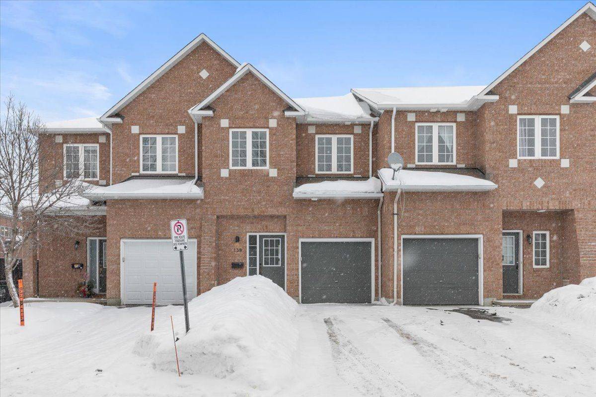 139 Sawmill Private, Billings Bridge - Riverside Park And Area, ON K1V 2E1