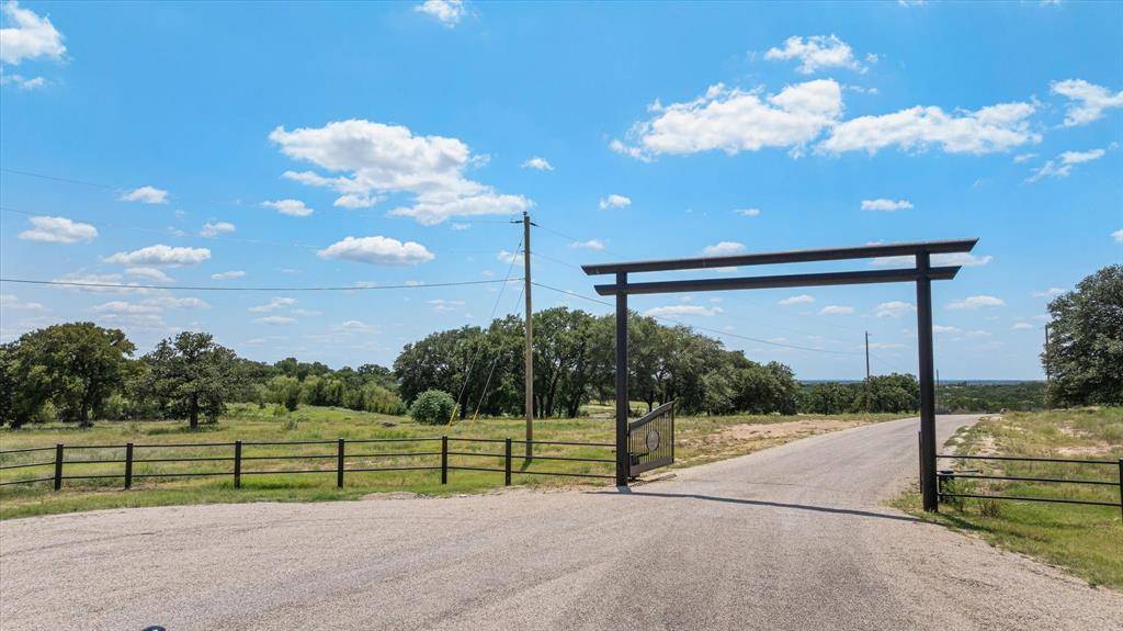 1005 Sanctuary Drive, Tolar, TX 76476