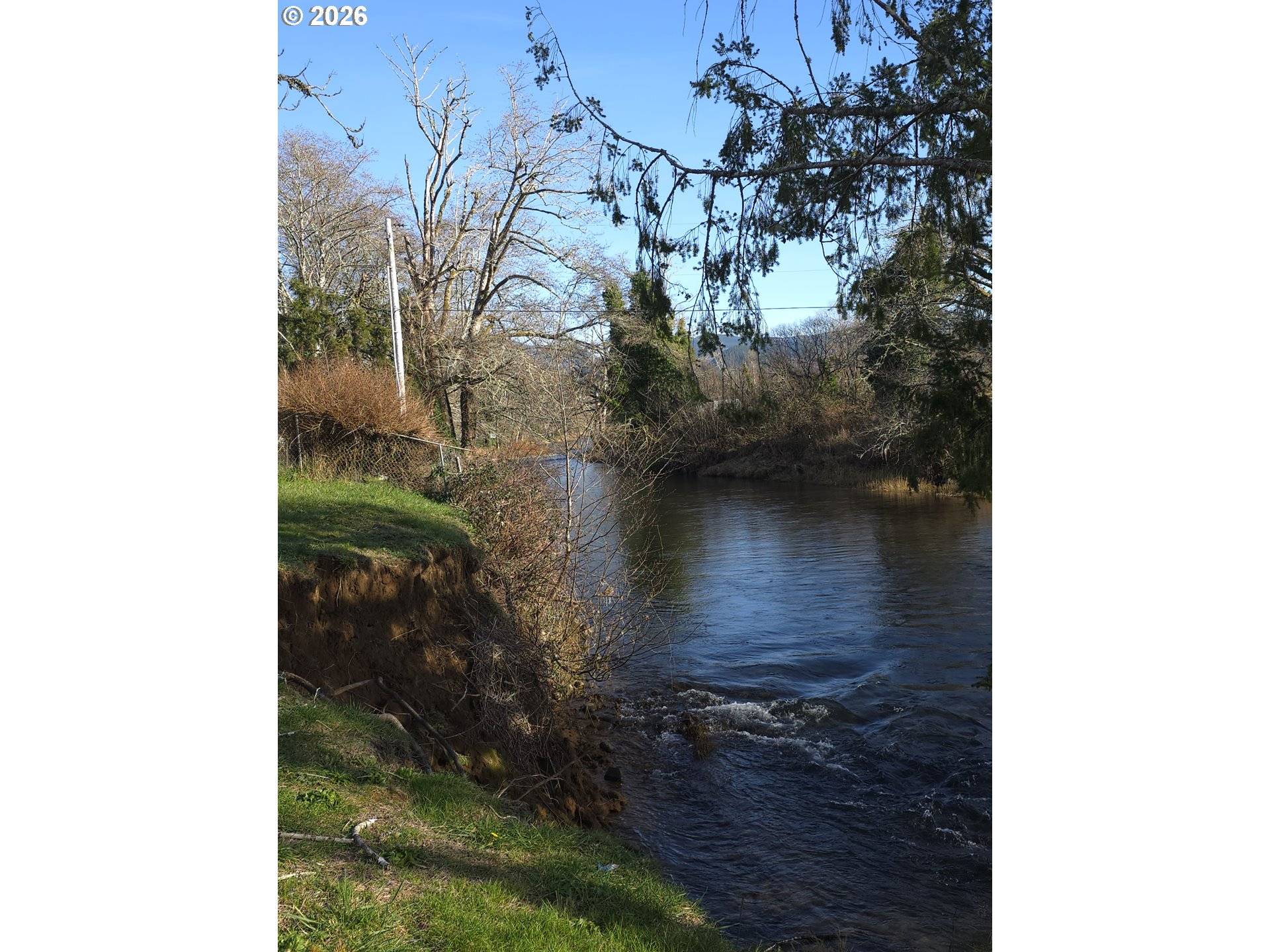 906 N RIVER BEND RD, Otis, OR 97368