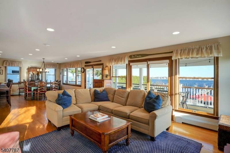 599 Point Ave, Brick Twp., NJ 08724