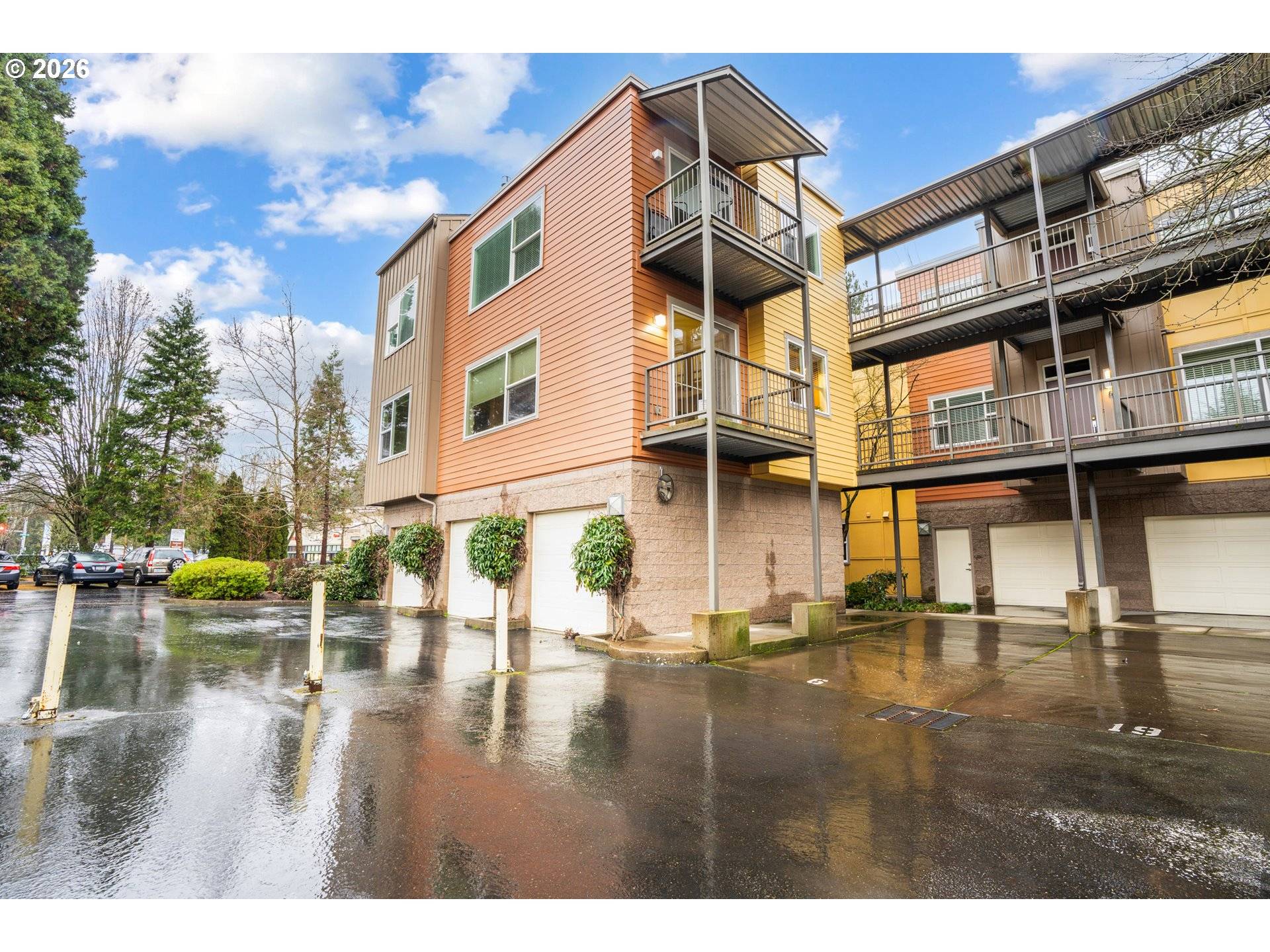 347 RUSTIC PL #14, Eugene, OR 97401