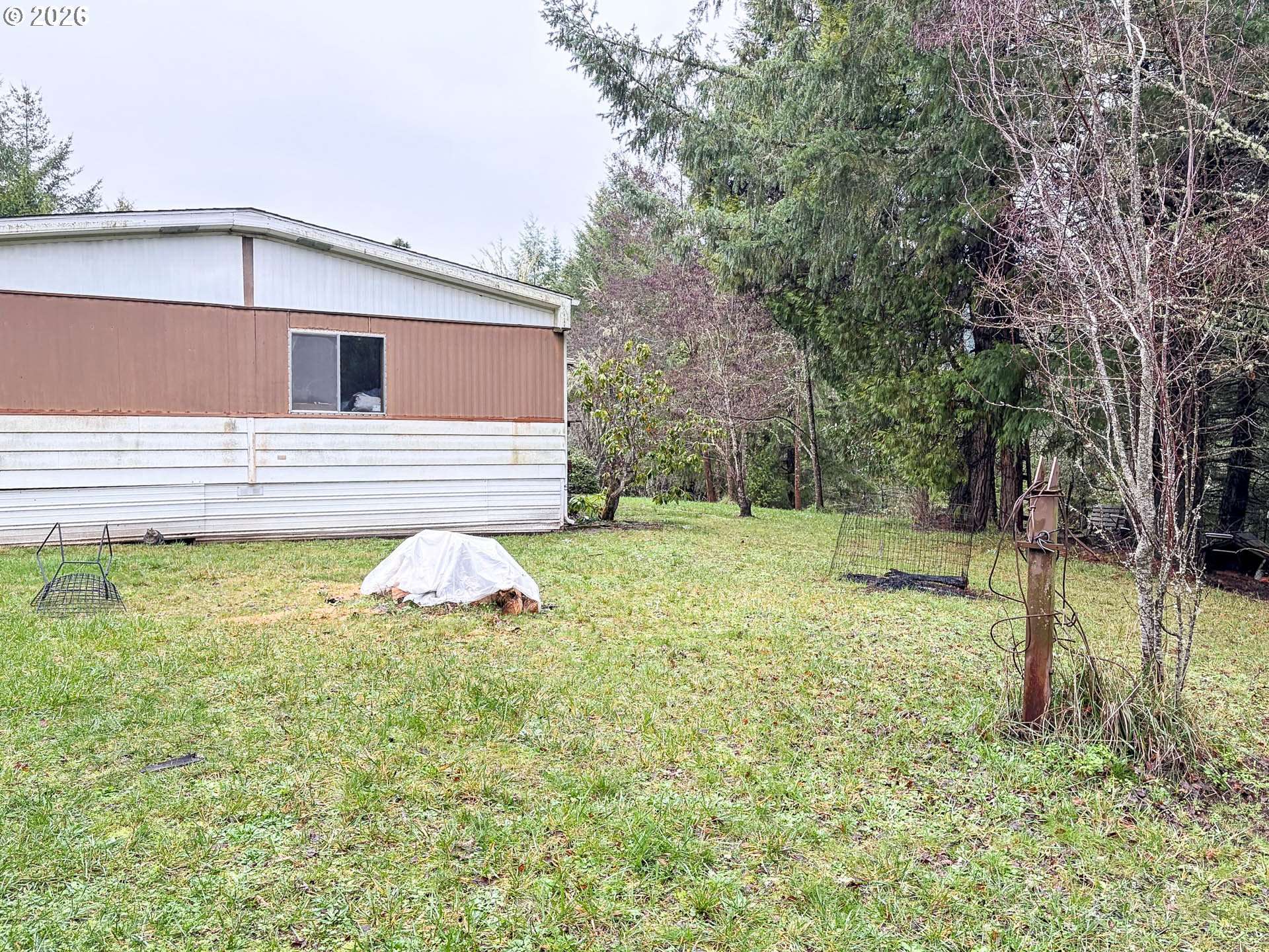 225 DORALEEN LN, Glide, OR 97443