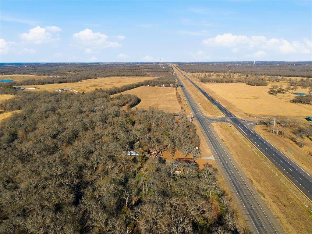 1469 Highway 31, Axtell, TX 76624