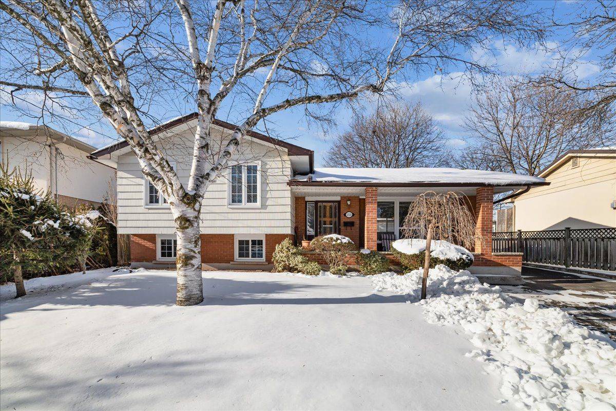 251 Elmwood RD, Oakville, ON L6K 2A9