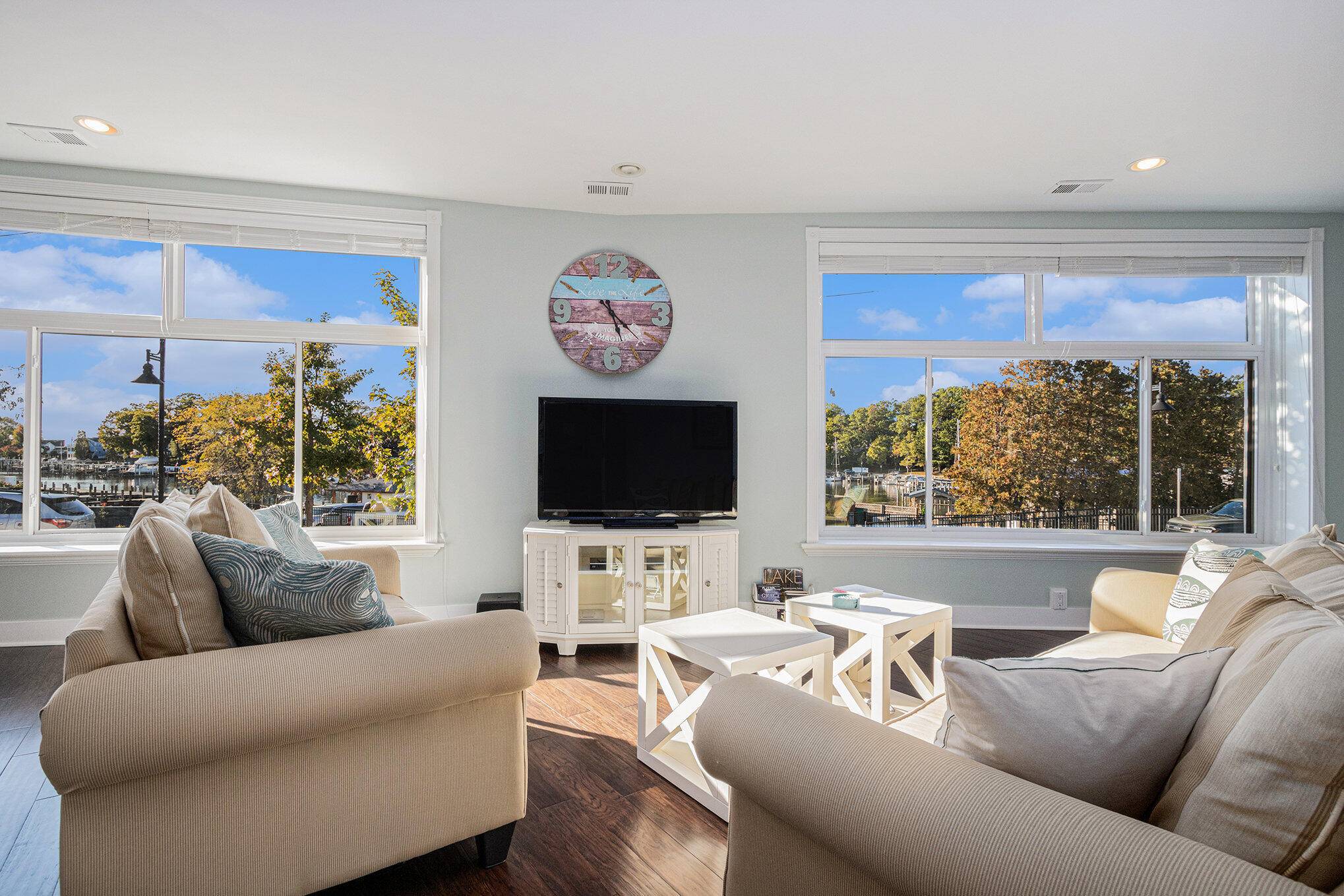 259 Kalamazoo ST #4, South Haven City, MI 49090