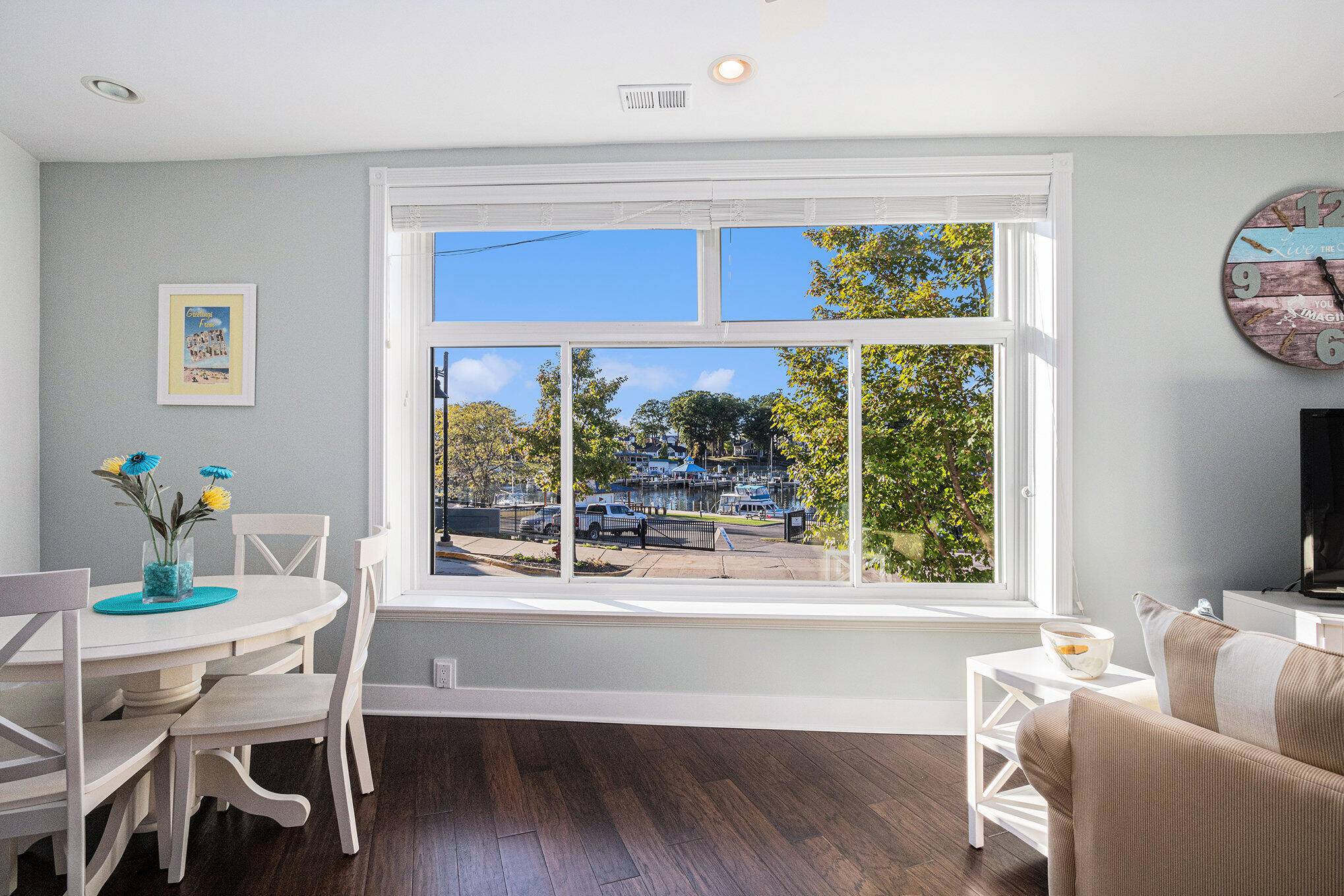 259 Kalamazoo ST #4, South Haven City, MI 49090