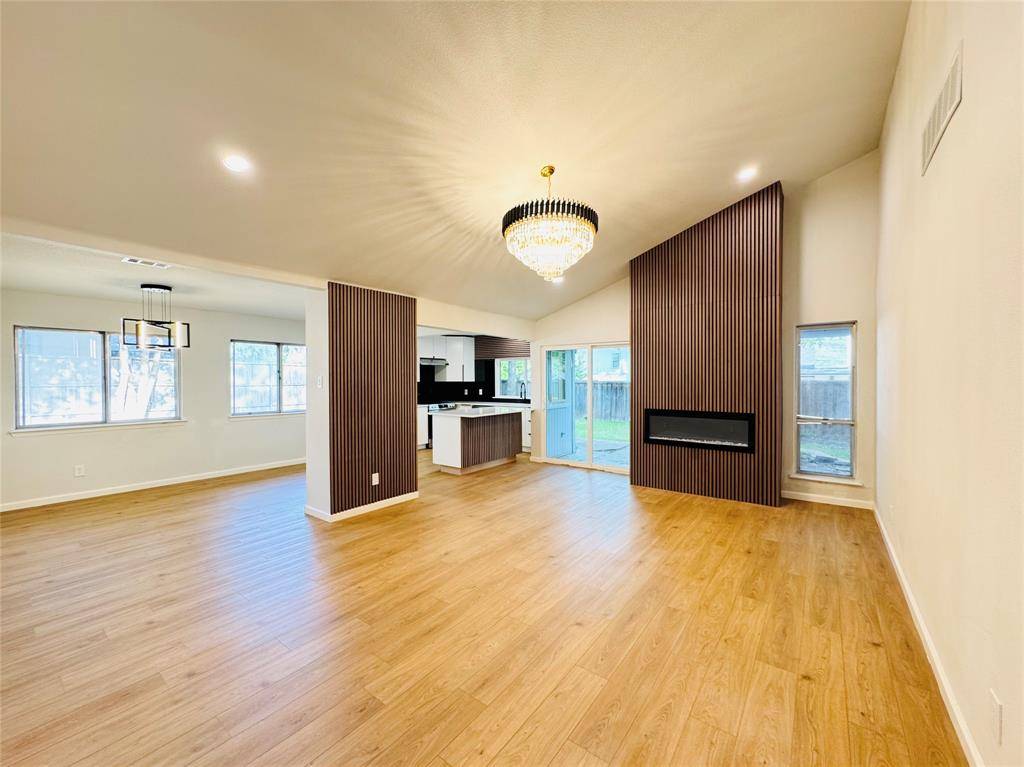 21 Grant Circle, Richardson, TX 75081