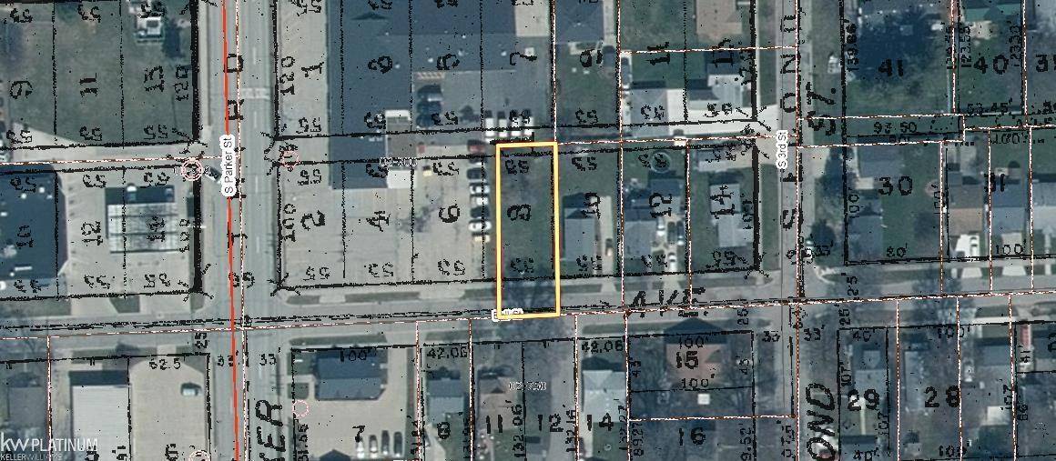 VL Bell ST, Marine City, MI 48039