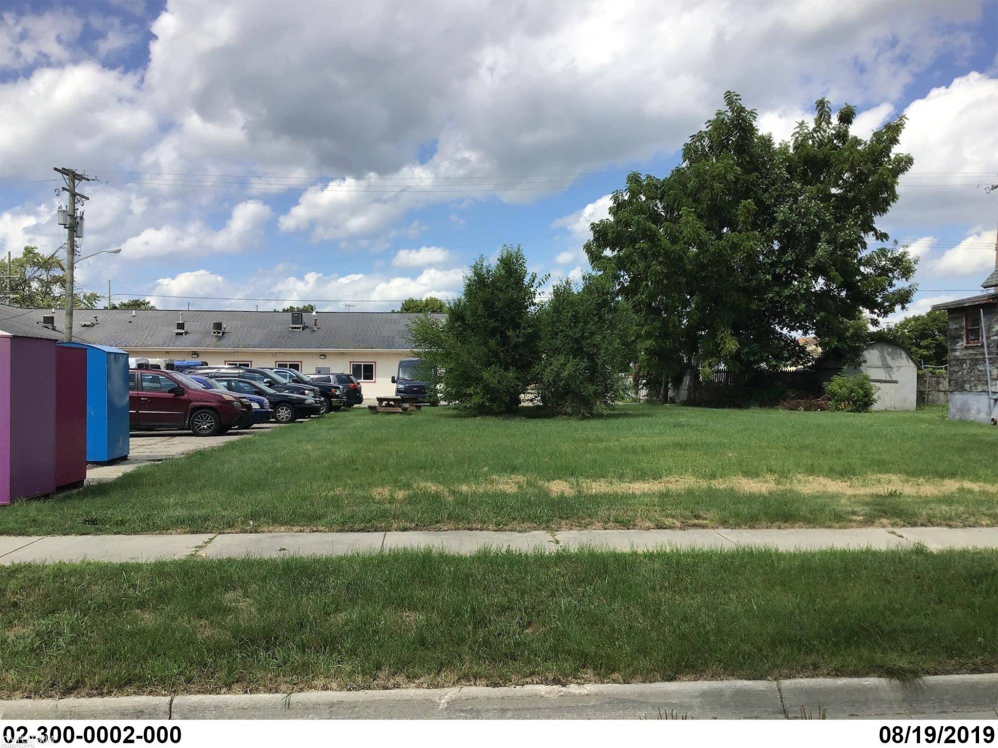 VL Bell ST, Marine City, MI 48039