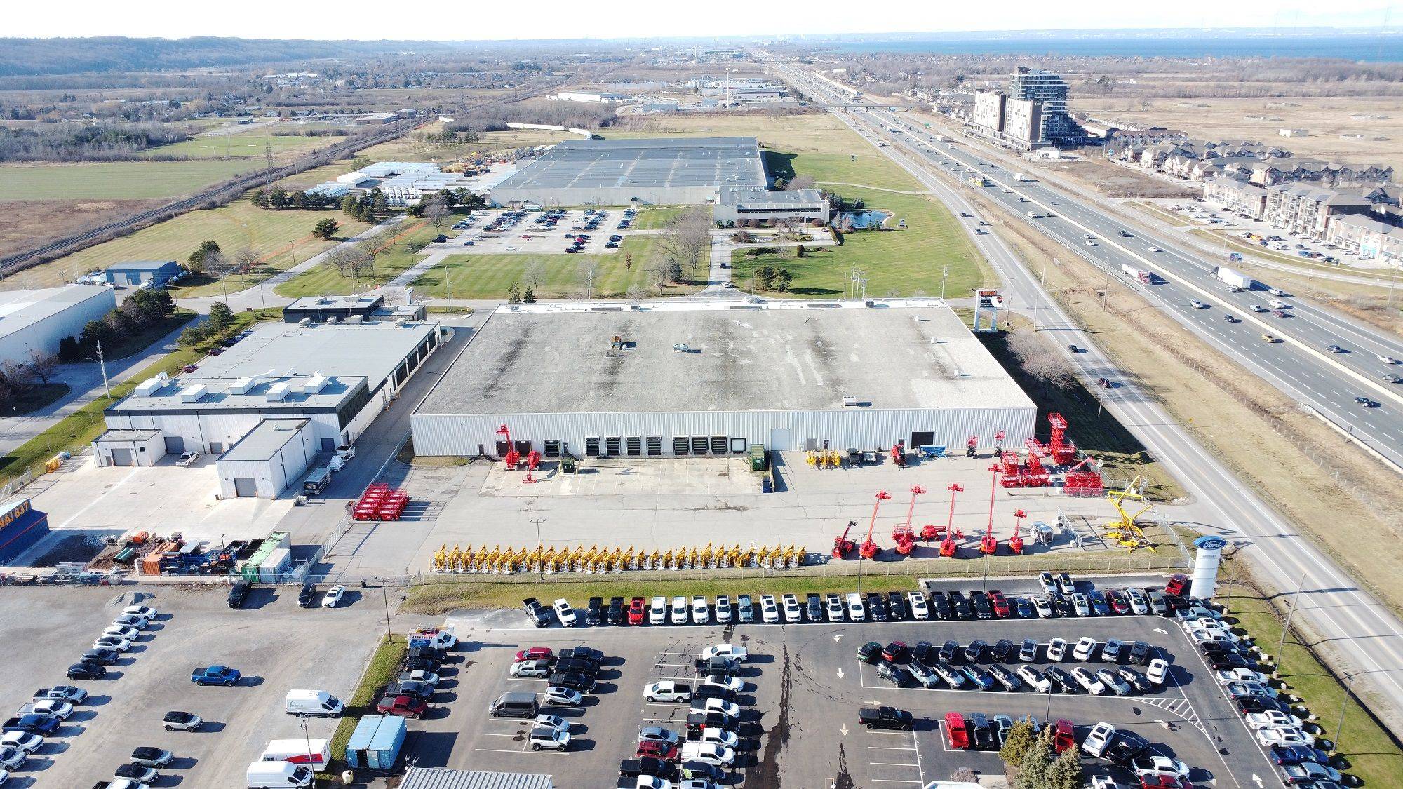 270 Hunter RD #Bay 2, Grimsby, ON L3M 0H5