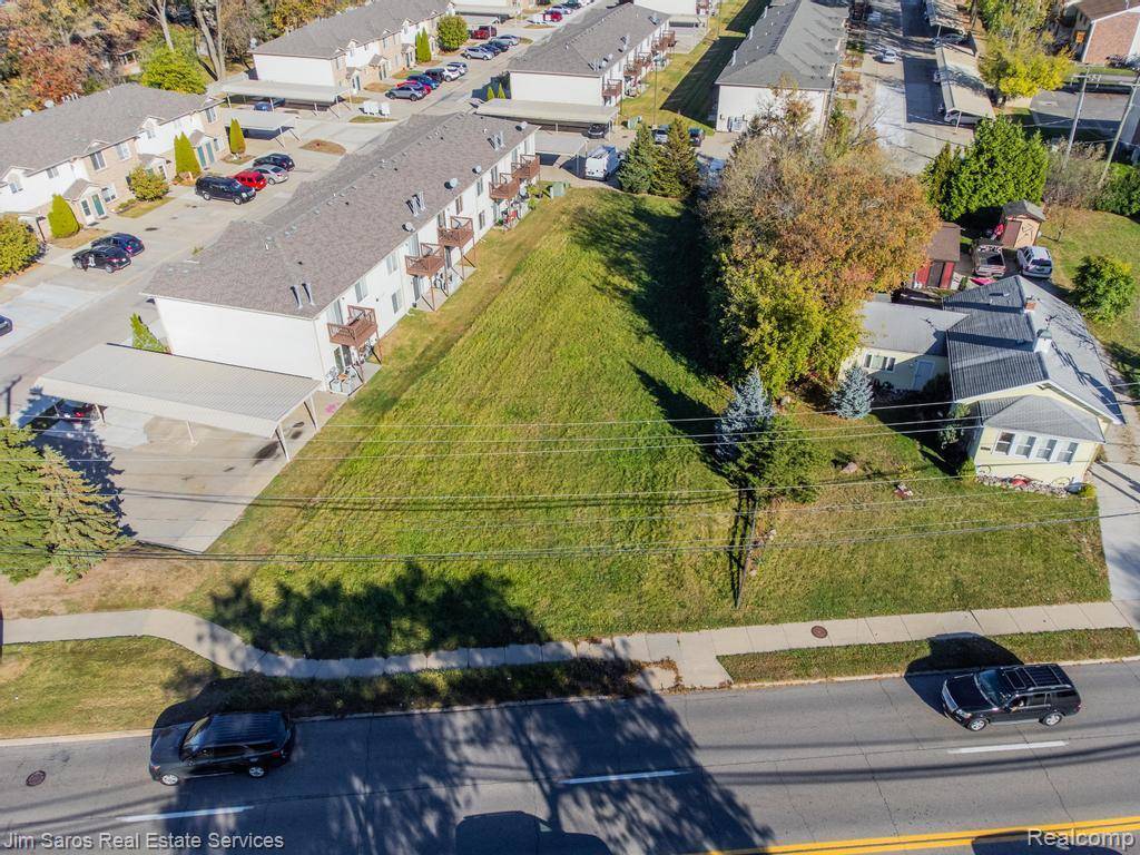 0 Utica, Roseville, MI 48066