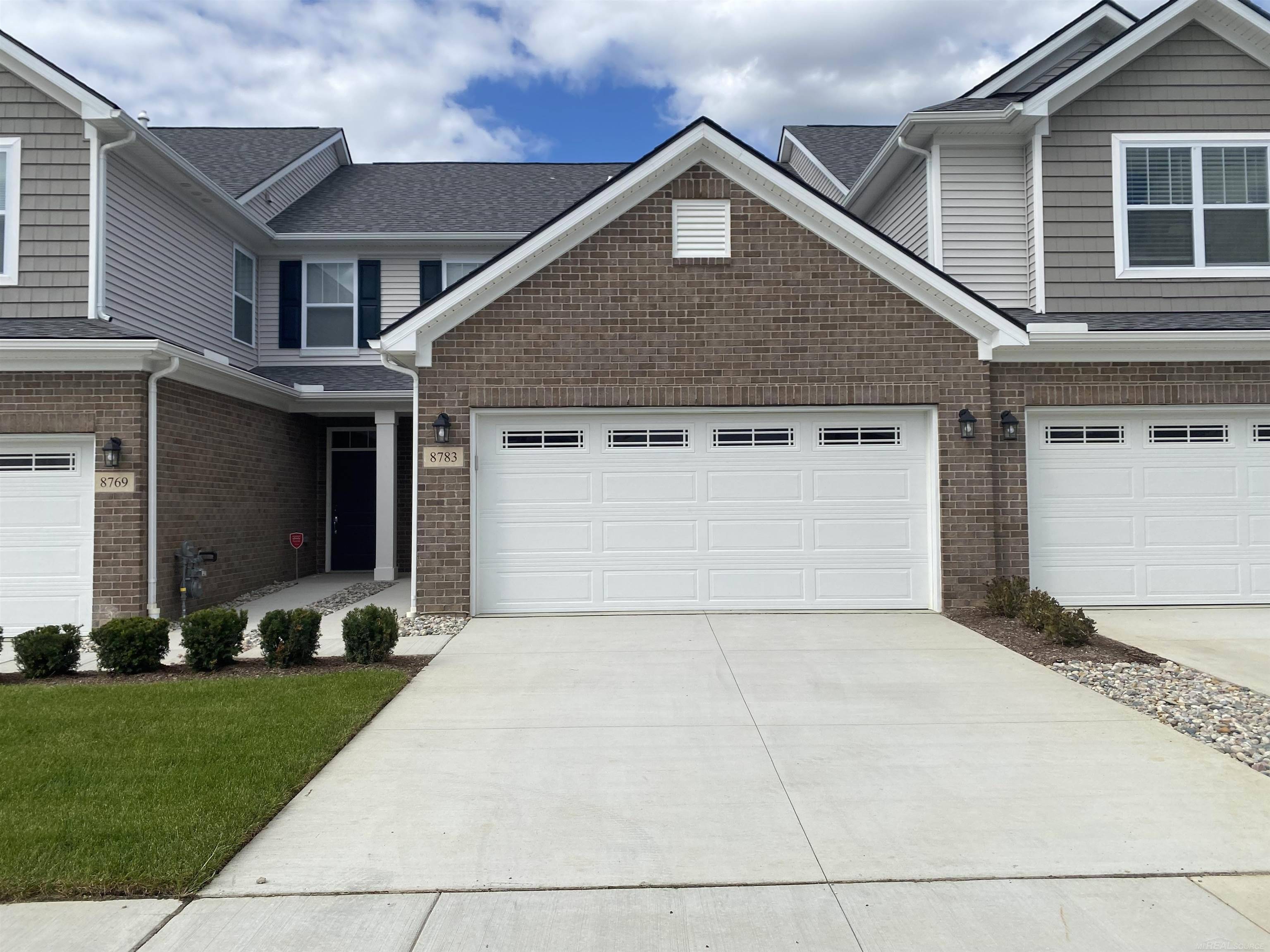 8783 Pioneer DR, Washington Twp, MI 48094