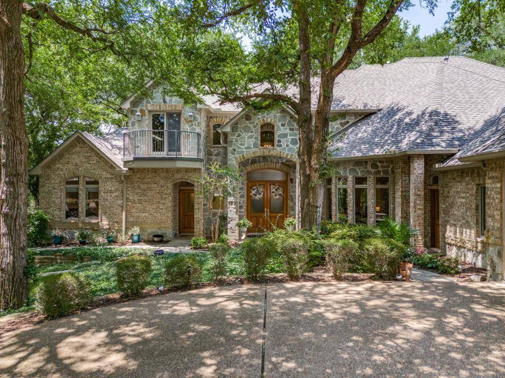 1014 Amanda Drive, Mansfield, TX 76063