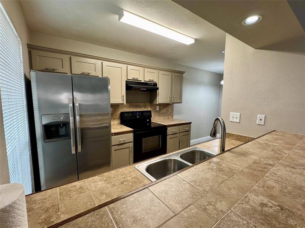 5981 Arapaho Road #303, Dallas, TX 75248