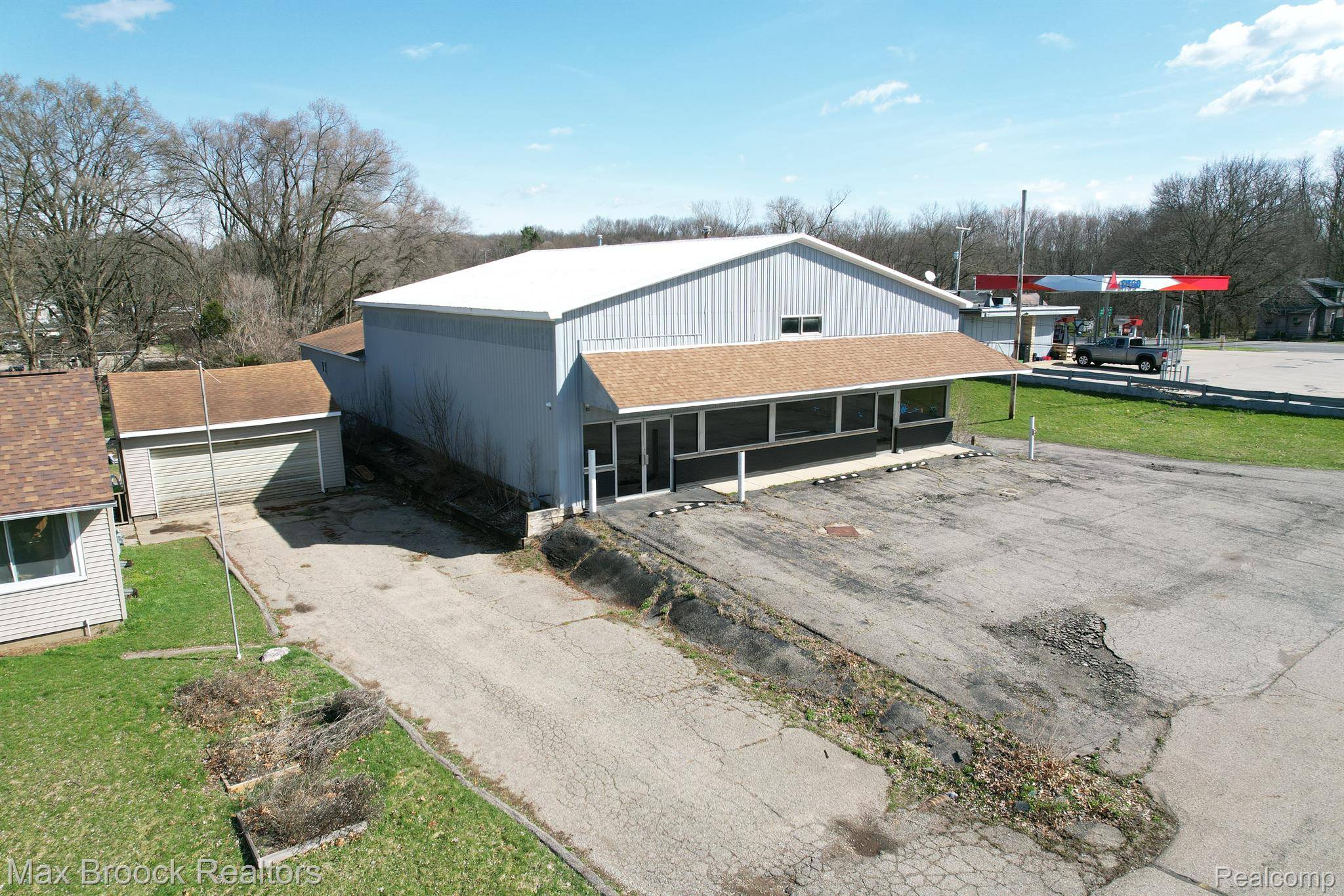 110 CREEKVIEW DR, Bedford Twp, MI 49037