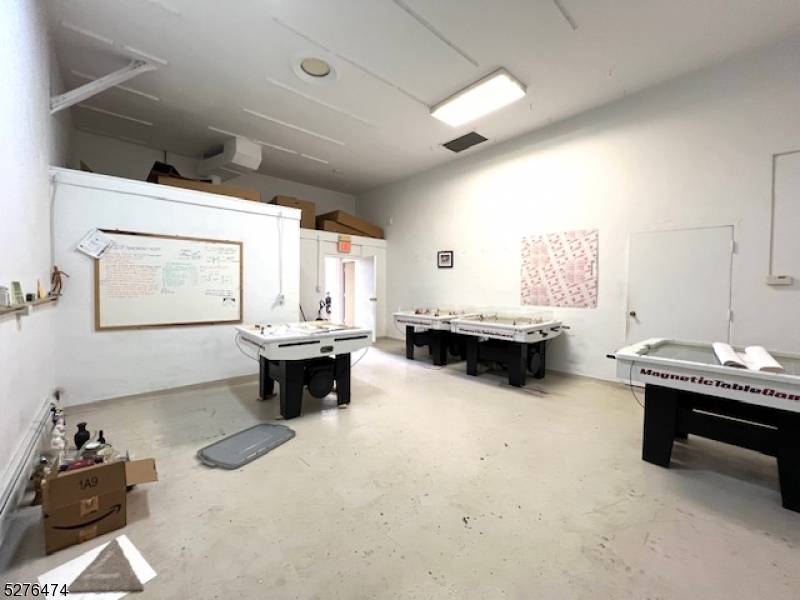 33 Broad St, Branchville Boro, NJ 07826