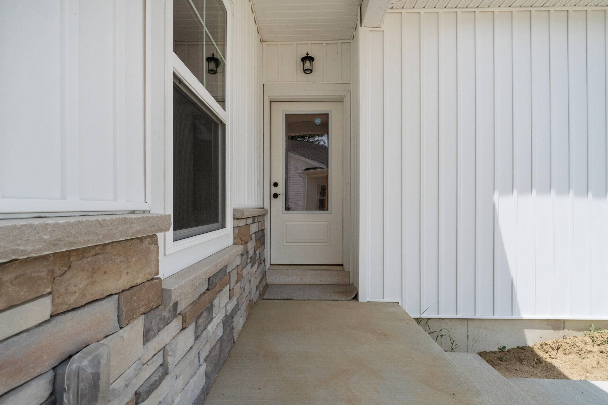 144 Ashley CT, Brooklyn Vlg, MI 49230