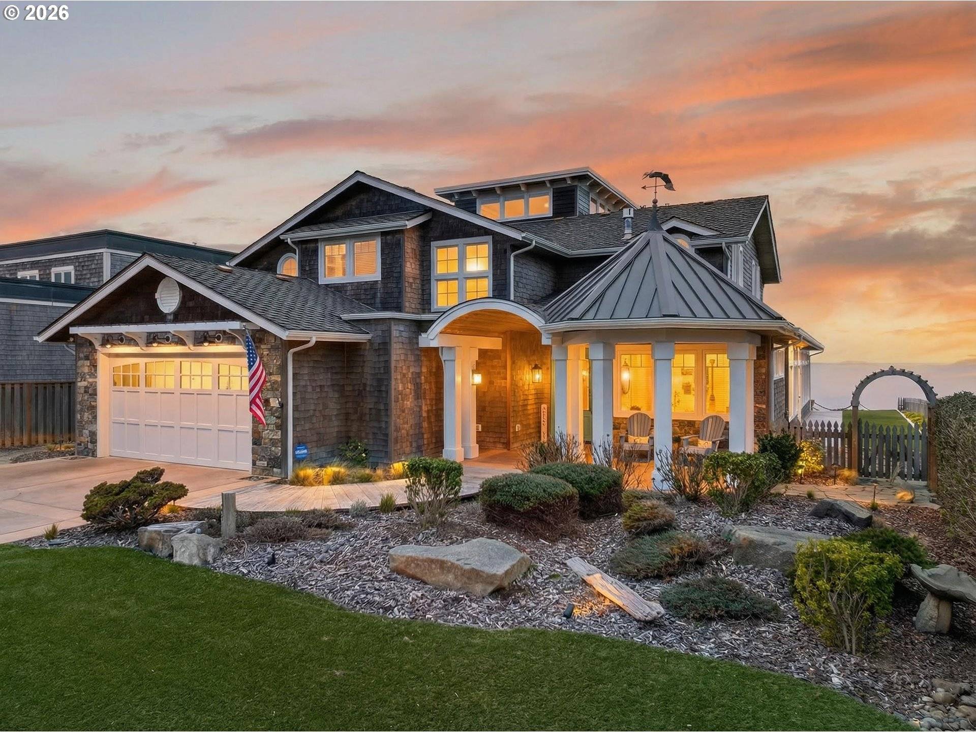 525 SW POINT AVE, Depoe Bay, OR 97341