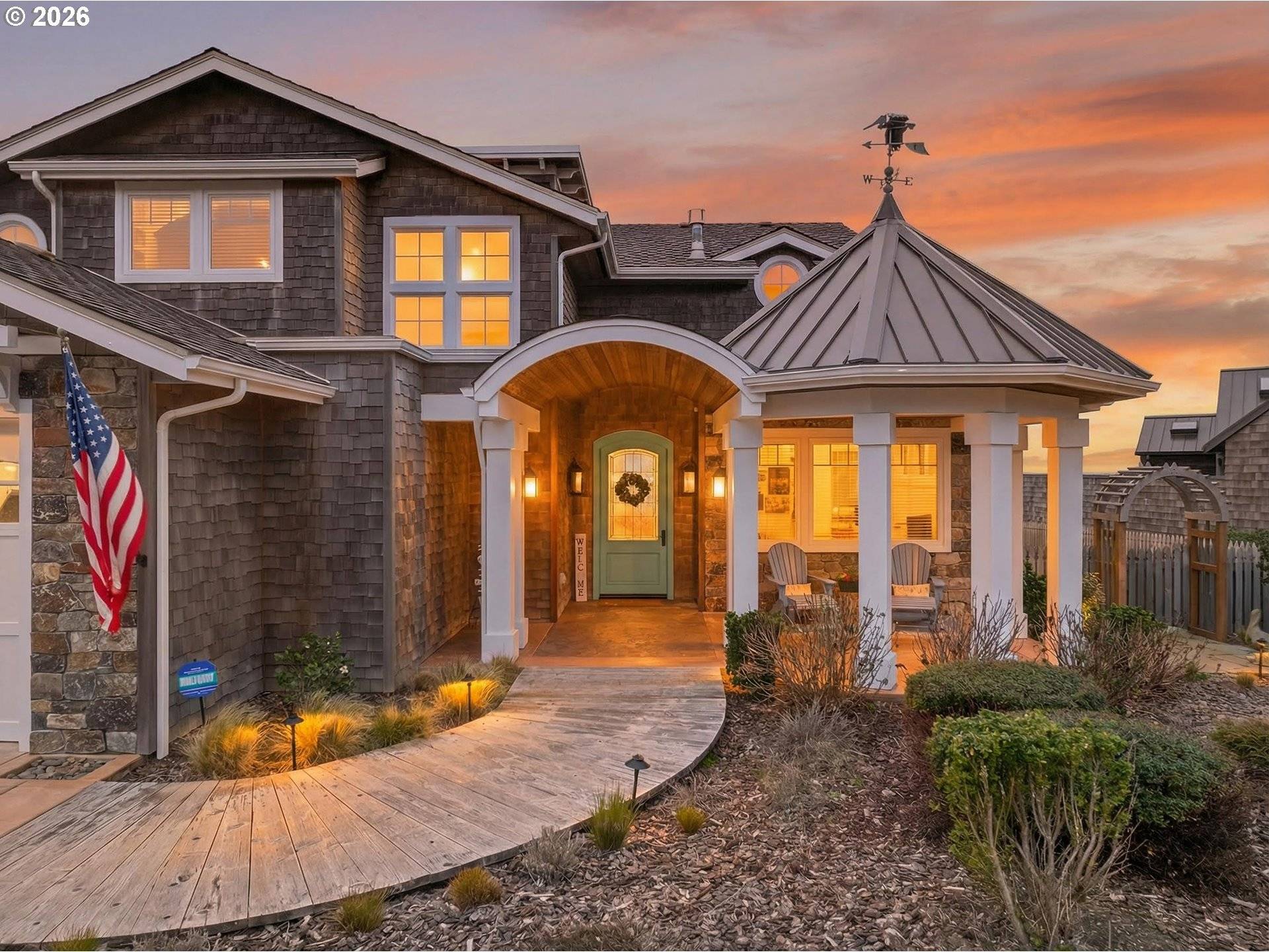 525 SW POINT AVE, Depoe Bay, OR 97341