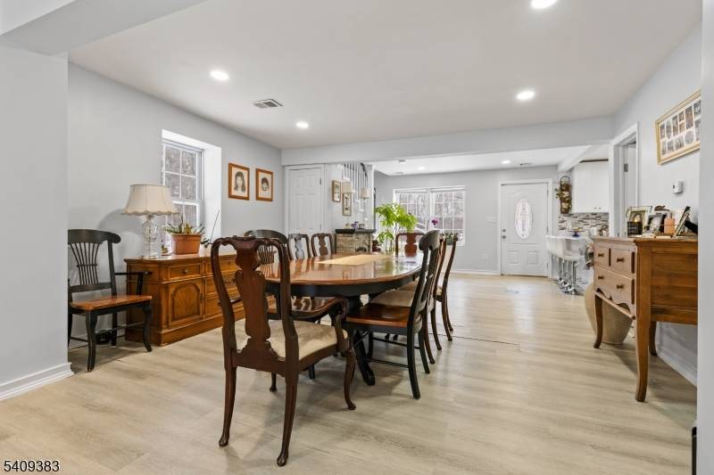 130 Flocktown Rd, Washington Twp., NJ 07853