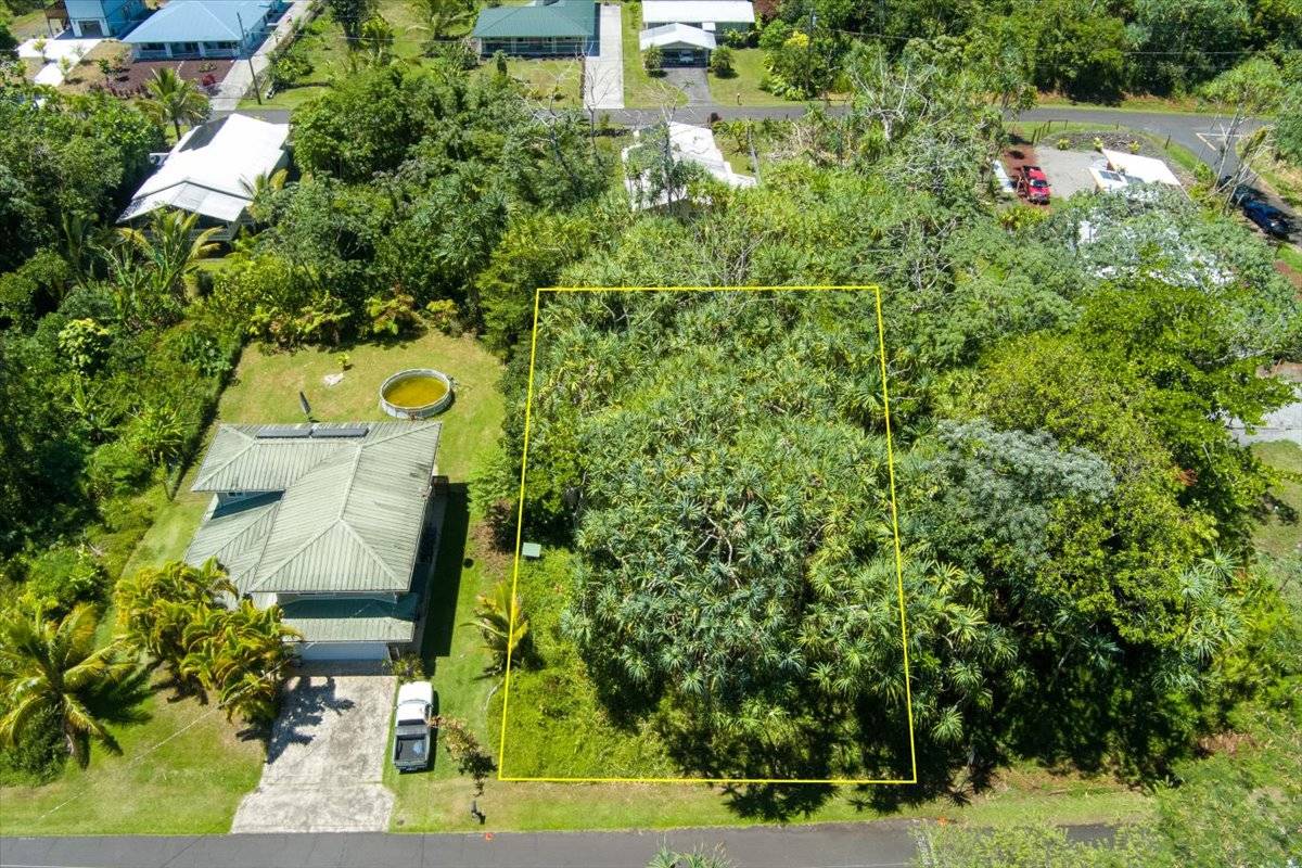 S OPAKAPAKA ST, Pahoa, HI 96778