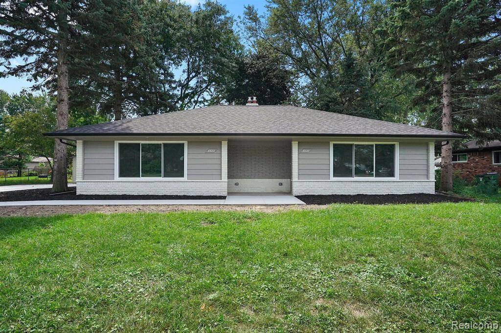 8820 Russell ST, Shelby Twp, MI 48317