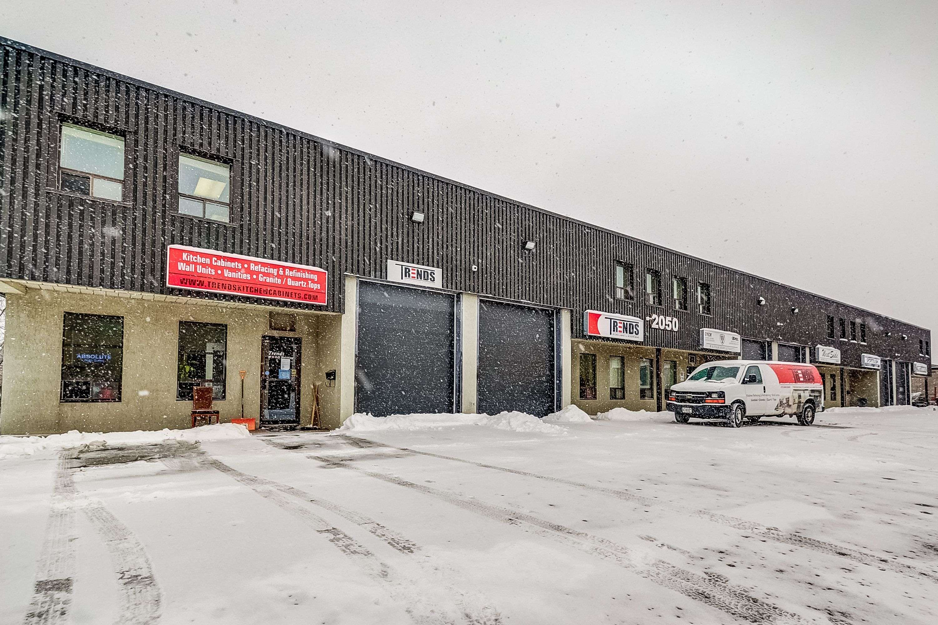 2050 Speers RD #1, Oakville, ON L6L 2X8