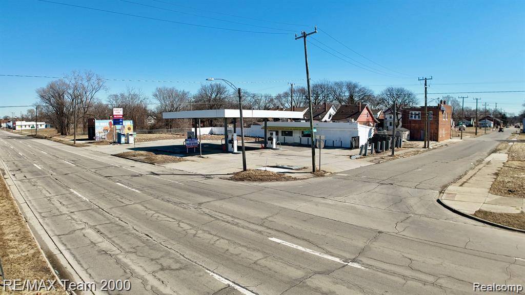 2561 S Fort ST, Detroit, MI 48217