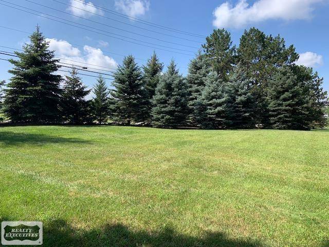 32 Mile Road, Romeo, MI 48065