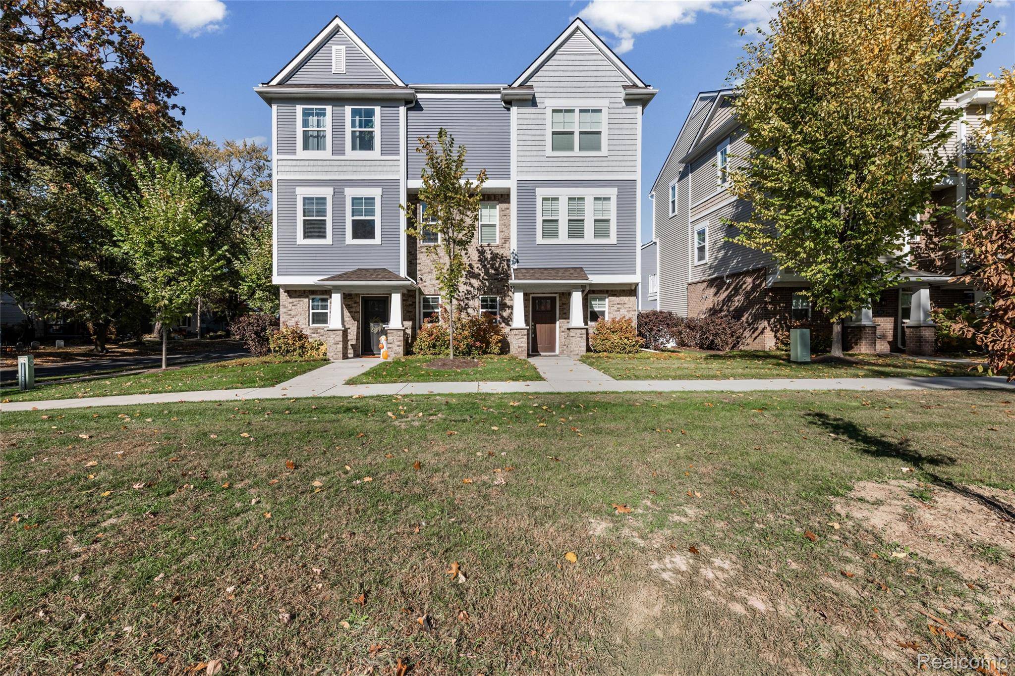 591 Parkside WAY #16, Ferndale, MI 48220