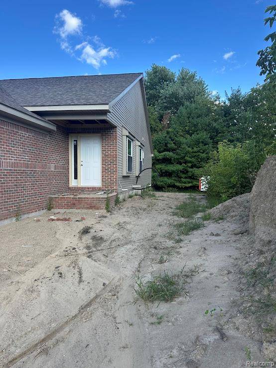 821 Chelsea Ridge CT, Howell, MI 48843