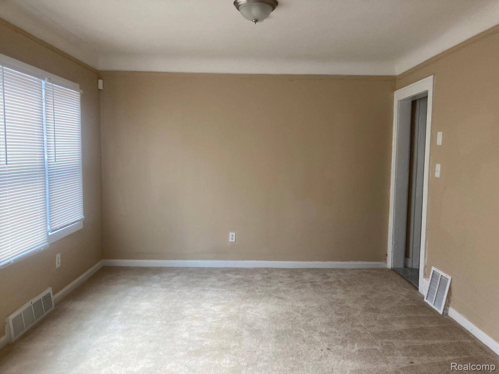 12293 SORRENTO ST, Detroit, MI 48227