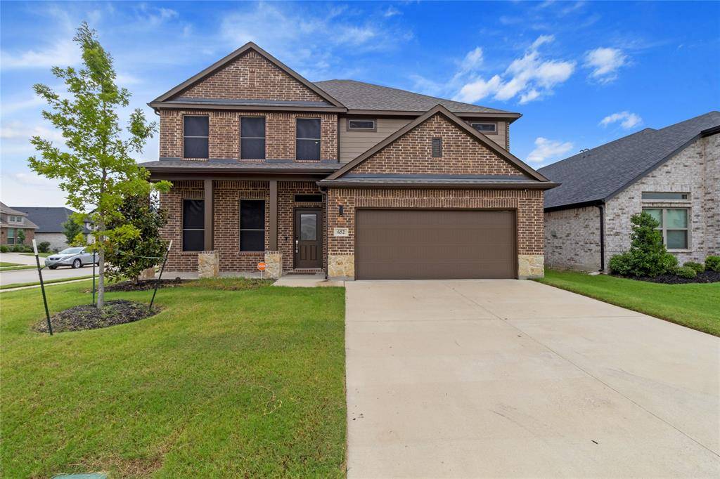 652 Congressional Avenue, Red Oak, TX 75154