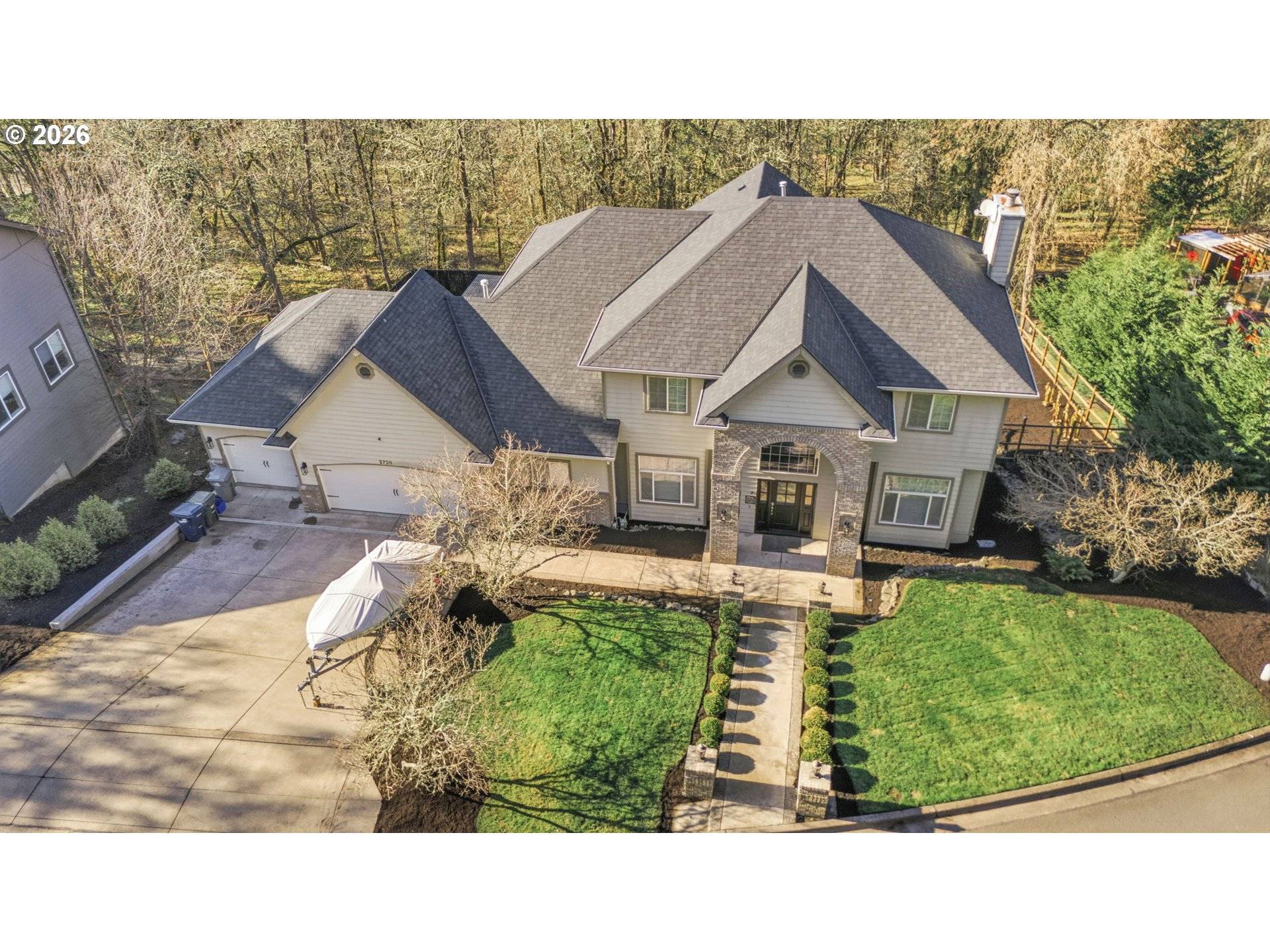 2728 Hallmark LN, Eugene, OR 97405
