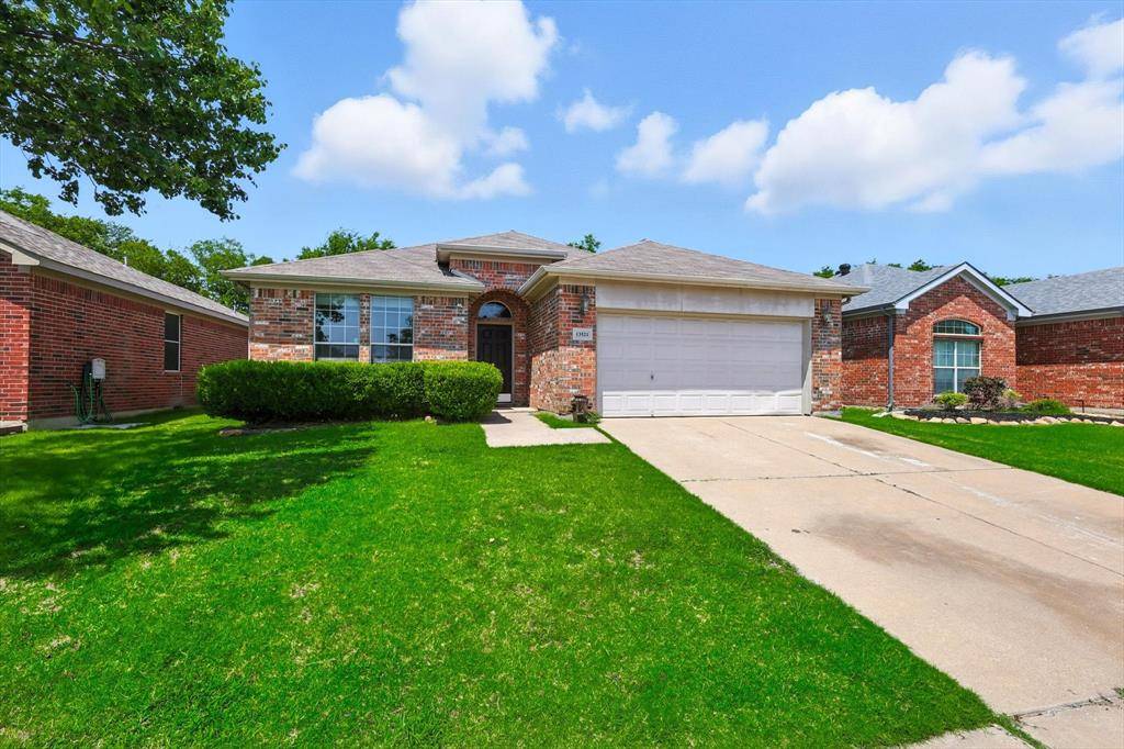 13521 Ponderosa Ranch Road, Fort Worth, TX 76262