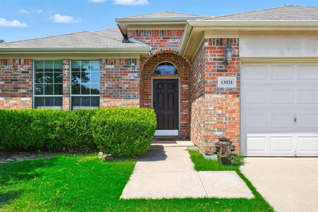 13521 Ponderosa Ranch Road, Fort Worth, TX 76262