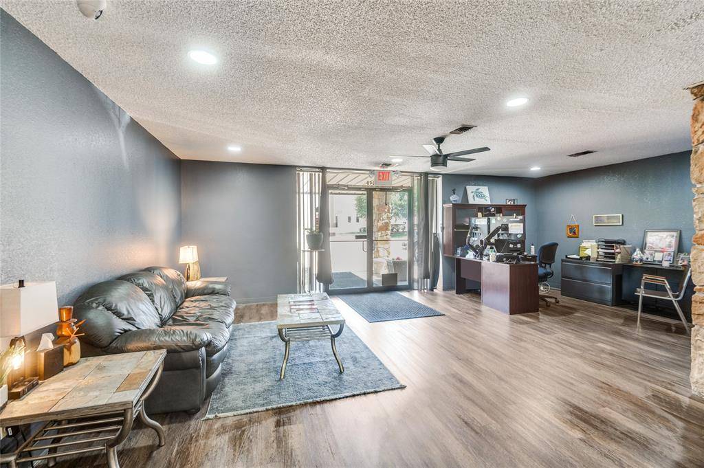 2340 Hinton, Irving, TX 75061