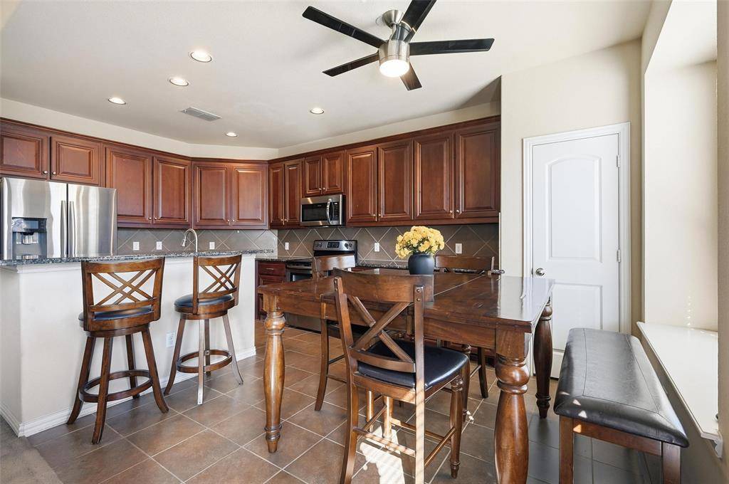 4222 Nia Drive, Irving, TX 75038