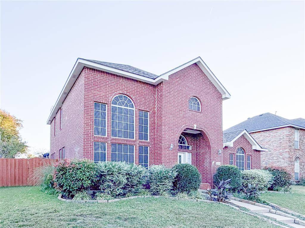 1236 Whitehorse Drive, Lewisville, TX 75077