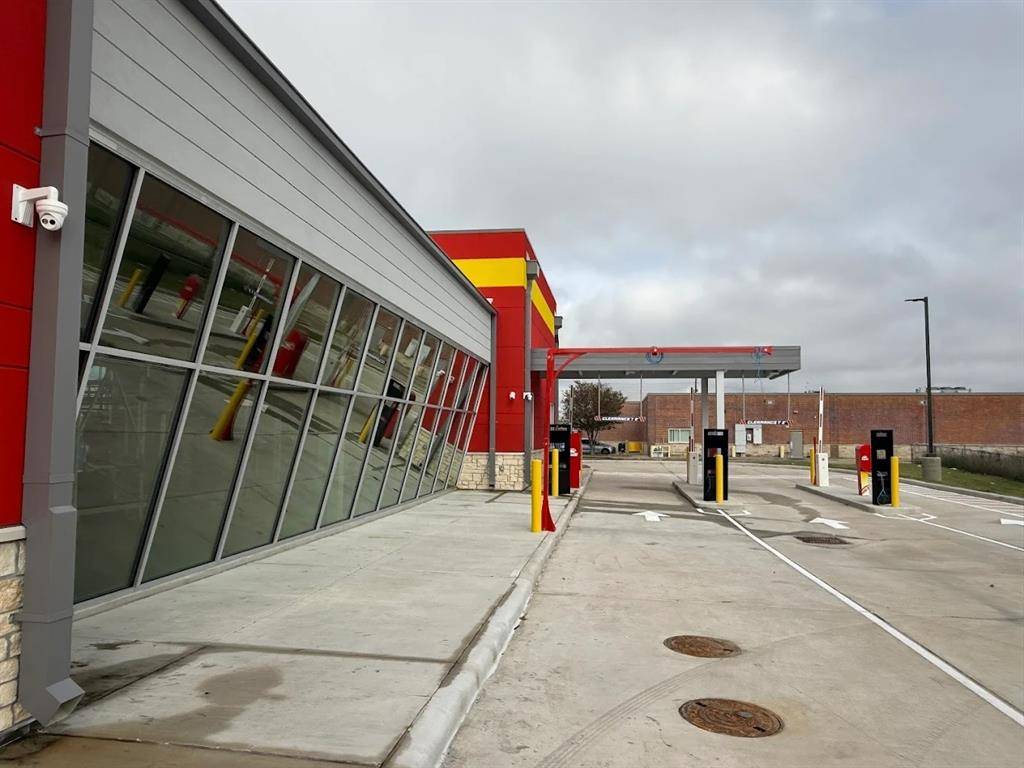 3703 Highway 6 S, Houston, TX 77082