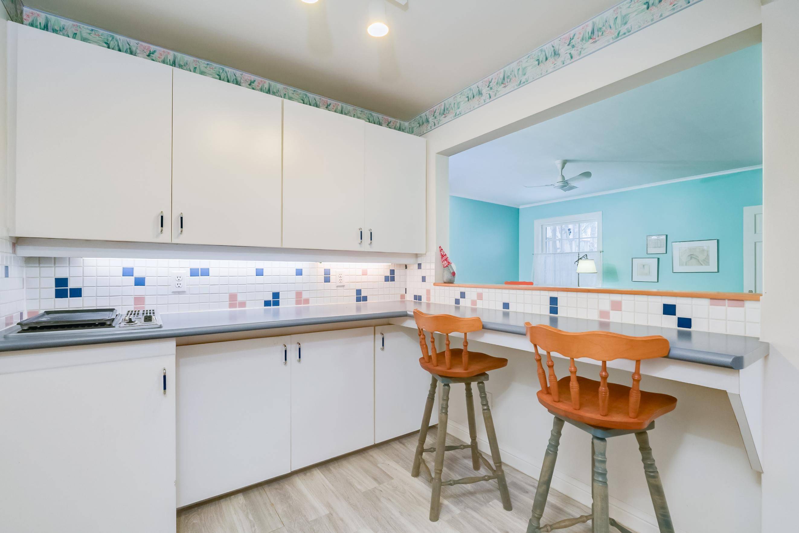 50 Buckingham AVE, Toronto C04, ON M4N 1R2